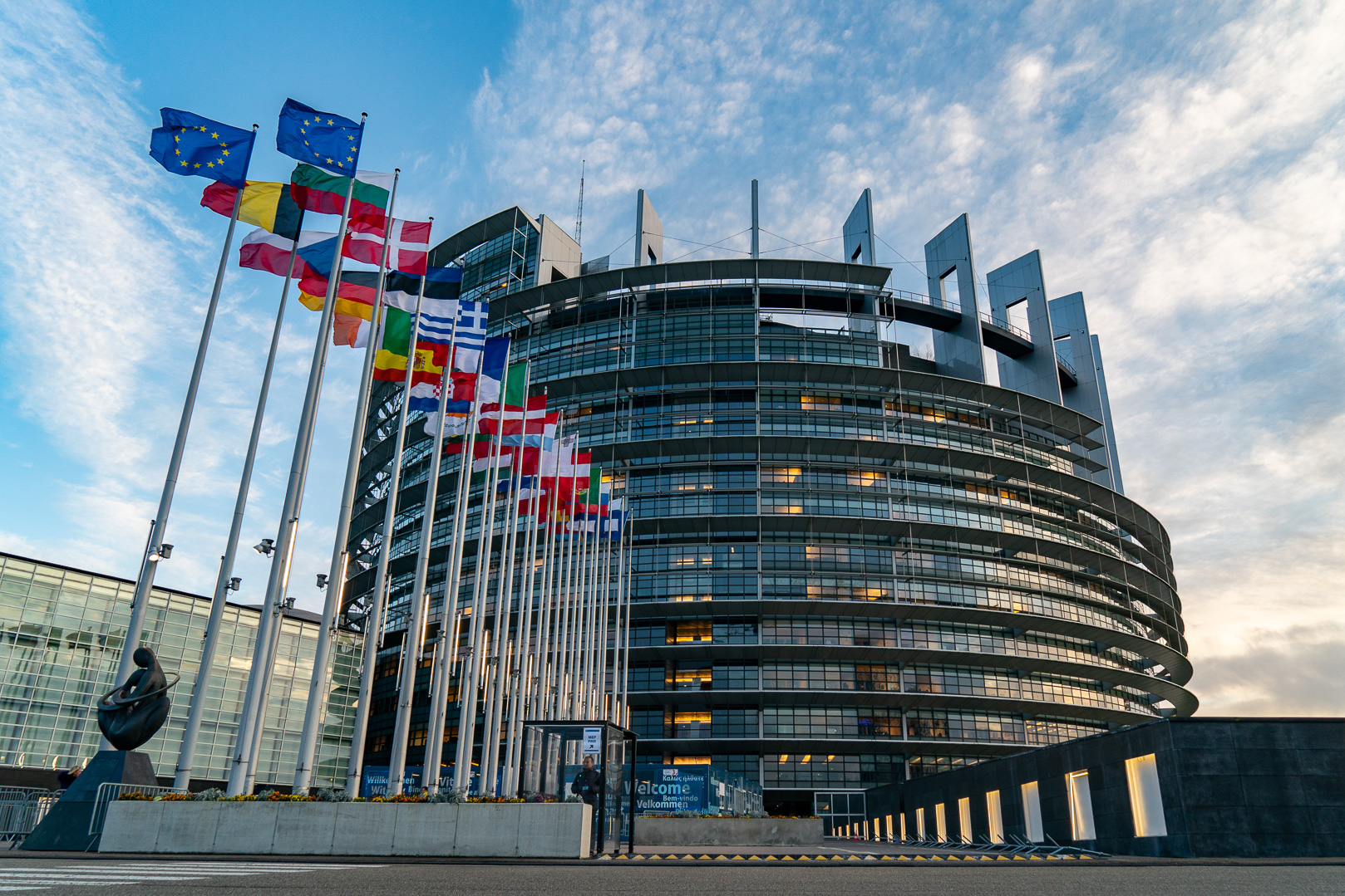 Европарламент согласовал упрощение визового режима с Беларусью
