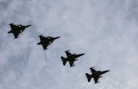 НАТО перехоплювали російські літаки в повітряному просторі Європи майже 300 разів за 2019 рік — Радіо Свобода