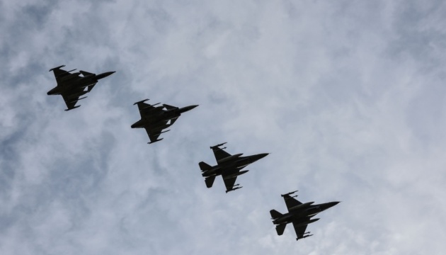 НАТО перехоплювали російські літаки в повітряному просторі Європи майже 300 разів за 2019 рік — Радіо Свобода