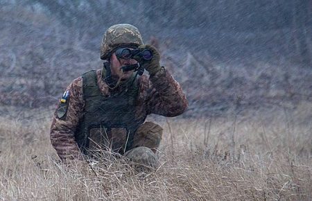 На Донбасі внаслідок обстрілів поранені двоє українських військових