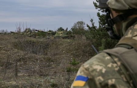 На Донбасі бойовики п'ять разів порушили «режим тиші»