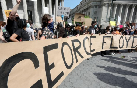 Загибель Джорджа Флойда, масові протести та надзвичайний стан — що відбувається у США?