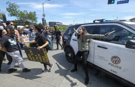 У Лос-Анджелесі також оголосили надзвичайний стан на тлі протестів
