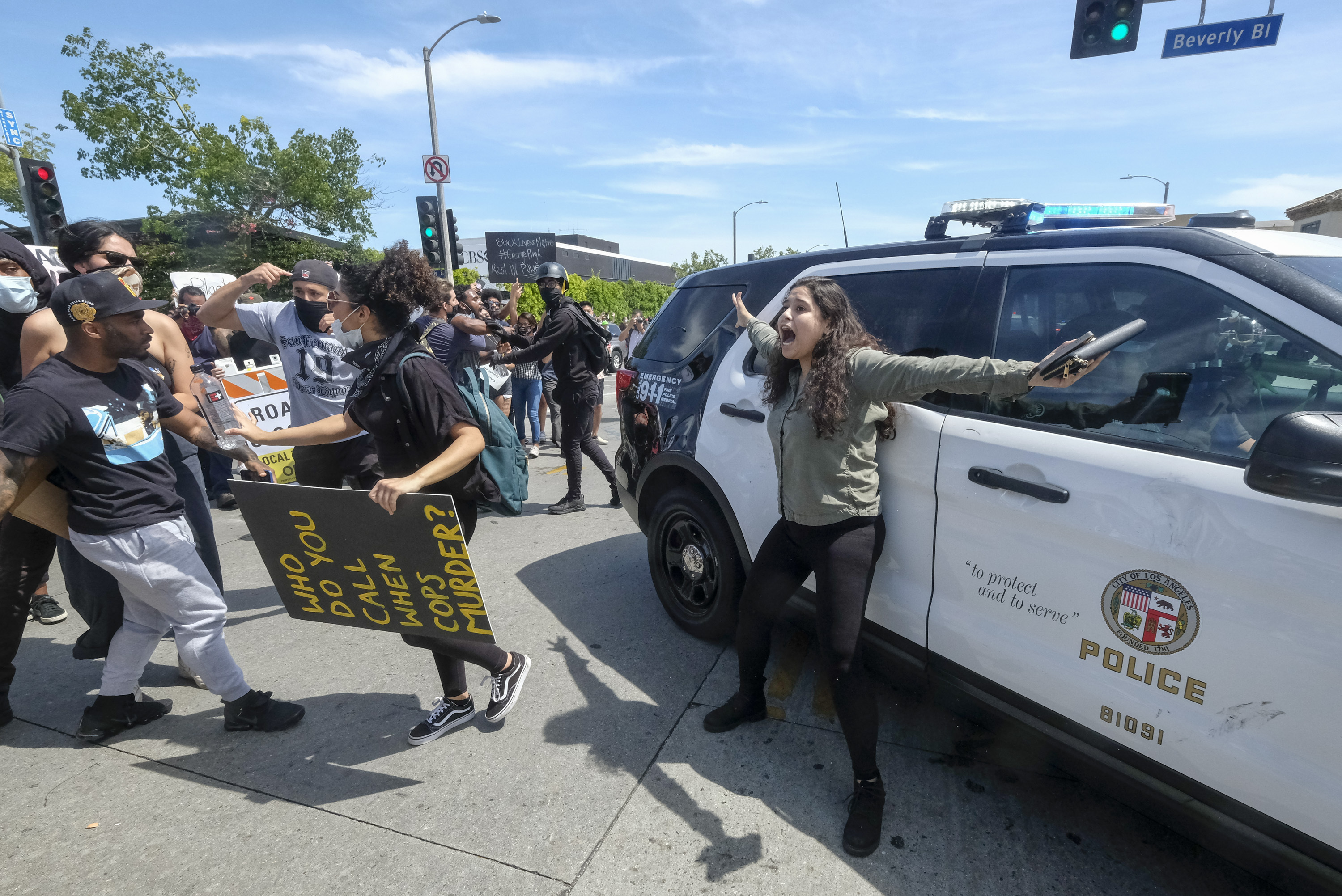 У Лос-Анджелесі також оголосили надзвичайний стан на тлі протестів