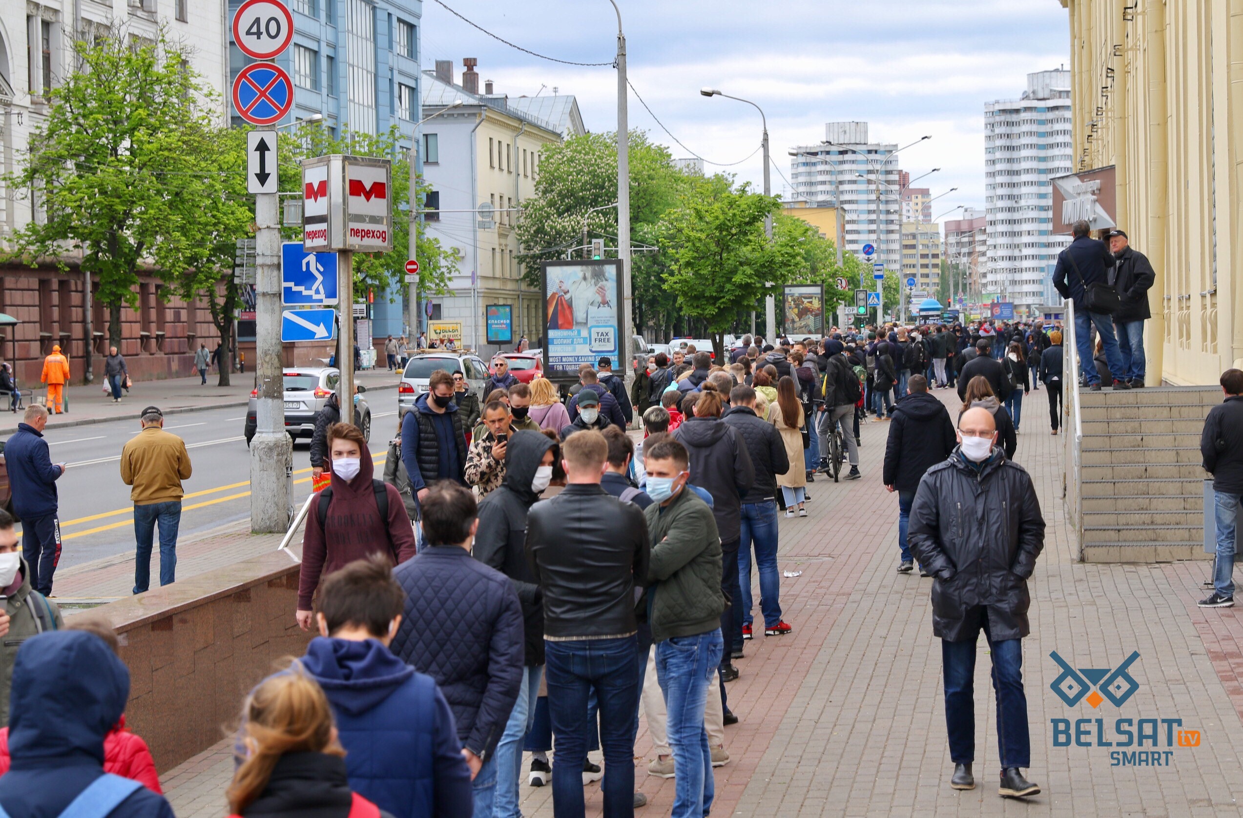 У Мінську та Бресті тривають пікети зі збору підписів за висунення у кандидати в президенти Тихановської