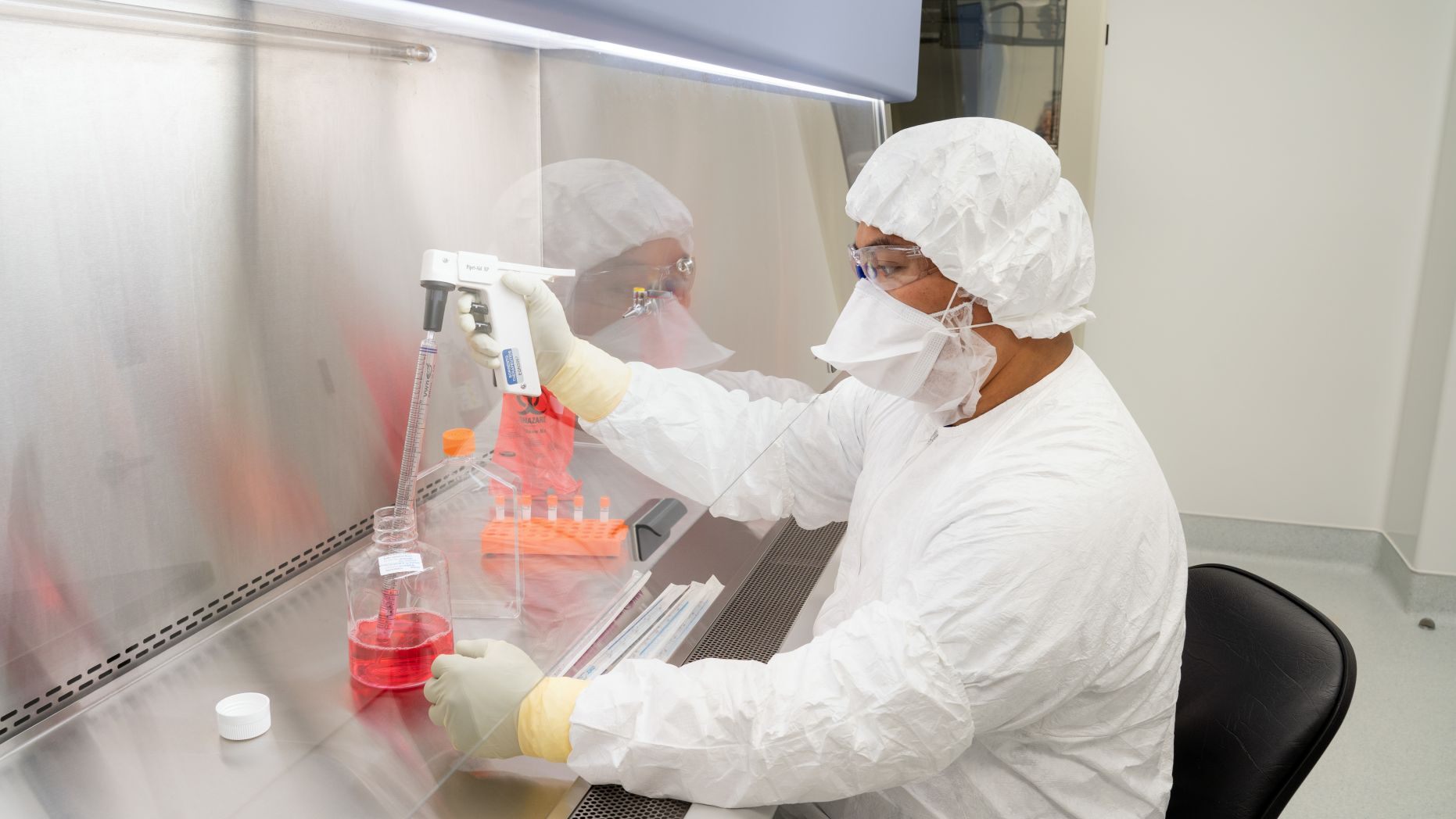 Fox News: вчені у Каліфорнії знайшли антитіло для блокування коронавірусу