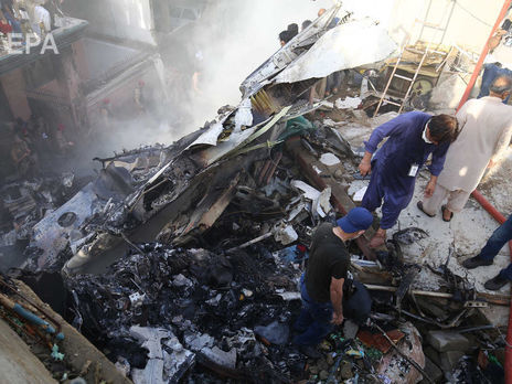 Авіакатастрофа у Пакистані: загинули 97 людей