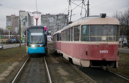 Наземний електротранспорт відновив роботу в Києві: подробиці