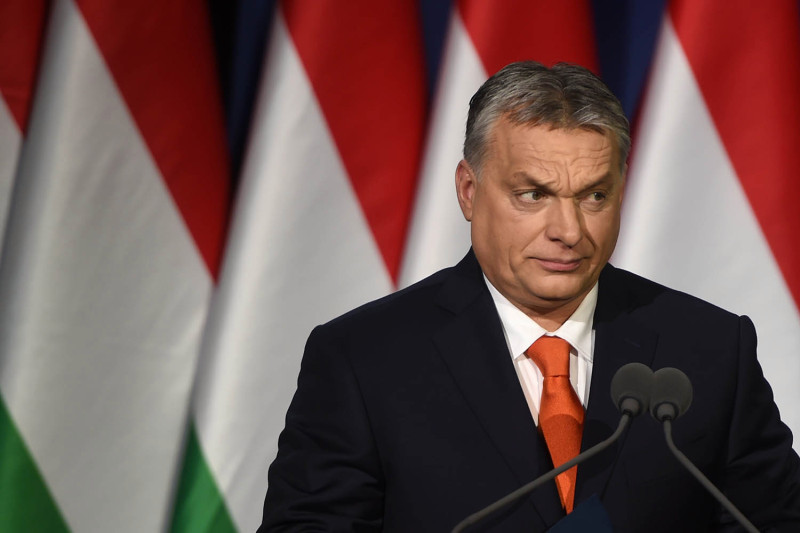 Орбан заявив, що наприкінці травня Угорщина повернеться до нормальної парламентської системи