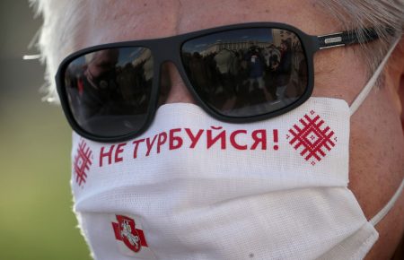 В Беларуси граждан хотят «обезопасить от вредной информации»