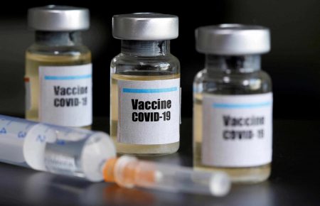 Вакцина от COVID-19: китайская компания заявила про обнадеживающие результаты предварительного тестирования