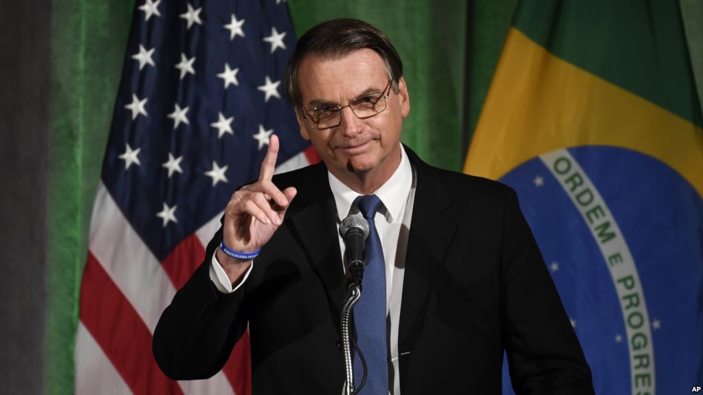 Президент Бразилії пригрозив вивести свою країну з ВООЗ