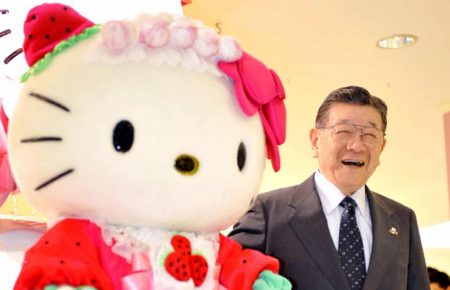 Засновник фірми, що вигадав персонажа Hello Kitty, йде з поста гендиректора після 60 років правління