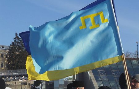 День крымскотатарского флага: история, символизм, флаг во времена СССР, депортации и оккупации