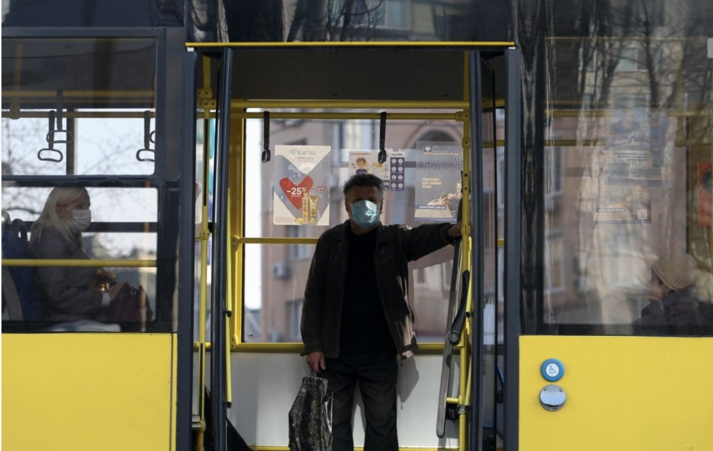В Украине за сутки подтвердили 758 новых случаев коронавируса