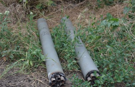 На Донеччині поблизу житлових будинків виявили дві некеровані авіаційні ракети С-8 — штаб ООС