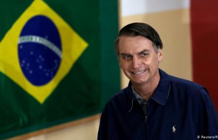 Президент Бразилії підтримав рішення уряду обмежити доступ до інформації про ситуацію з COVID-19 у країні