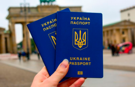 Три роки безвізу: українці здійснили майже 49 мільйонів поїздок до країн ЄС