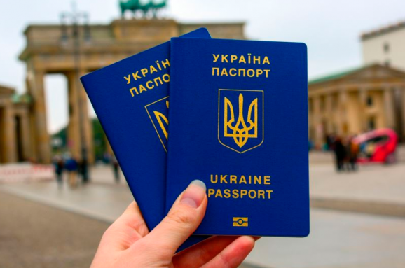Три роки безвізу: українці здійснили майже 49 мільйонів поїздок до країн ЄС
