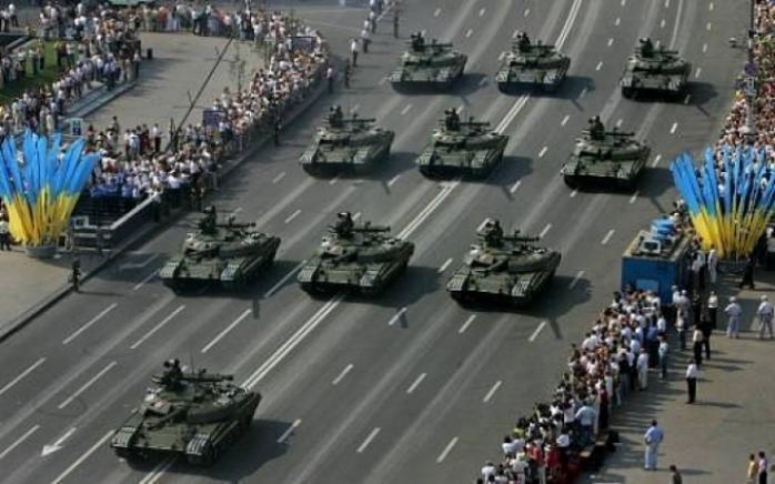 Чи потрібні військові паради у наш час?