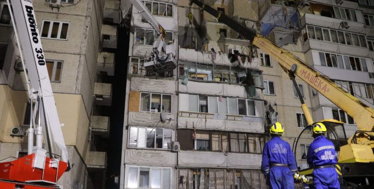 Якщо будуть значні зміни в конструкції аварійного під'їзду, мешканців будинку евакуюють — Ткачук