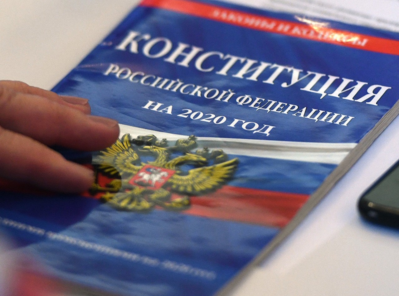 Жителі окупованих територій Донбасу з паспортом РФ голосуватимуть щодо поправок до Конституції Росії