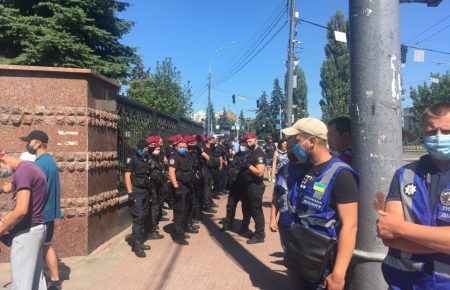 Дело Стерненко: под апелляционный суд стянули полицию и Нацгвардию