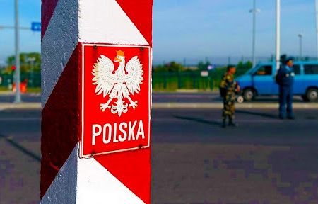 Польща відкрила кордони для громадян країн Євросоюзу