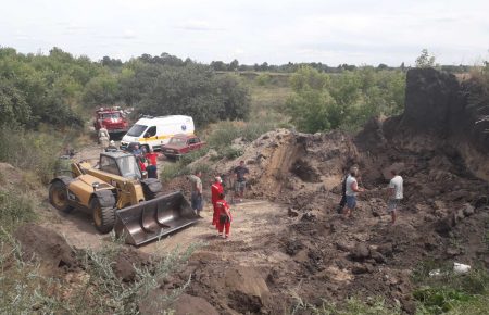 На карьерах в Киевской и Днепропетровской областях под завалами погибли люди — ДСНС