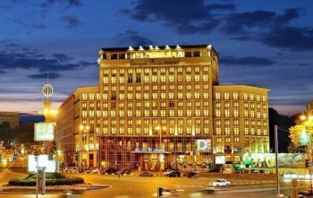 Фірма-переможець, ймовірно, причетна до російського капіталу — журналіст про продаж готелю «Дніпро»