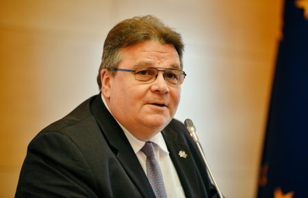 Відставка Смолія та справа проти Порошенка змушують насторожитися — глава МЗС Литви