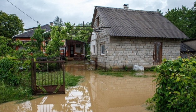 Після паводків на заході України підтопленими залишаються 4 населених пункти — ДСНС