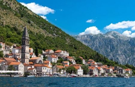 Черногория усиливает карантин из-за ухудшения эпидемиологической ситуации