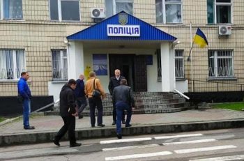 «Українська фундація громадського здоров’я» збирає гроші на допомогу постраждалій в поліцейському відділку Кагарлика