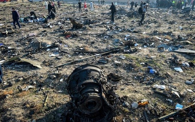 Во Франции начали изучать «черные ящики» сбитого самолета МАУ