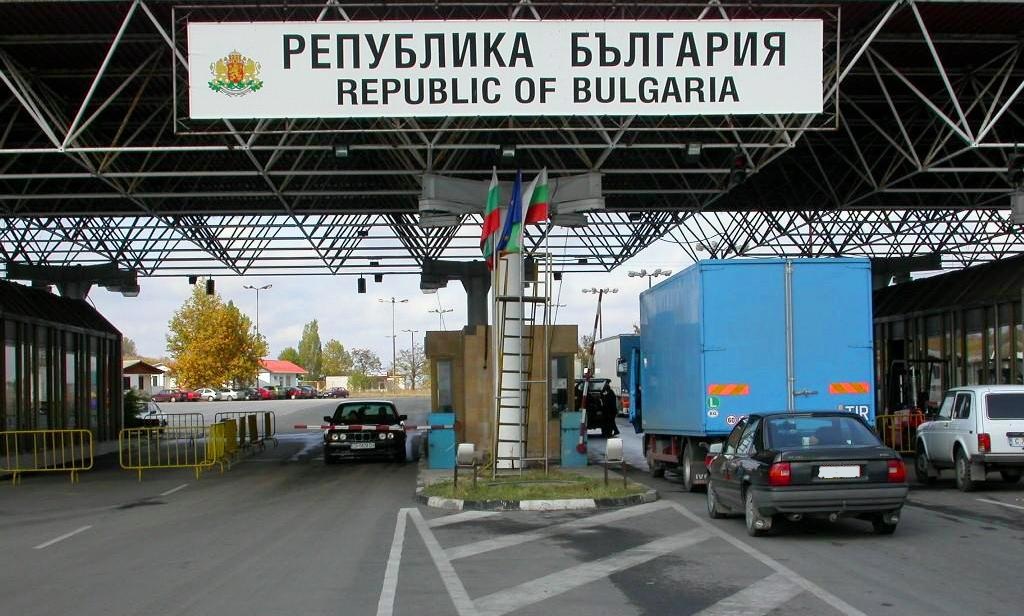 Болгарія змінила правила в'їзду для українців: не потрібно проходити карантин та тест на коронавірус