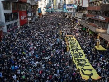 Коронавірус, конфлікт на кордоні з Індією, протести в Гонконзі: що зараз відбувається в Китаї?