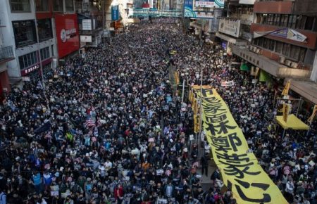 Коронавірус, конфлікт на кордоні з Індією, протести в Гонконзі: що зараз відбувається в Китаї?