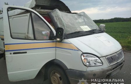 На Полтавщині підірвали автомобіль Укрпошти та викрали понад 2,2 млн грн
