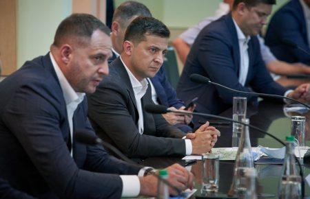 Ніхто від України нічого не може вимагати: Зеленський прокоментував інформацію про нібито вимогу Росії про «особливий статус Донбасу»