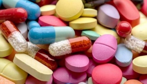 Єврокомісія дозволила продаж першого препарату проти COVID-19