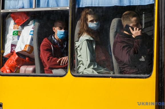 В Україні за добу діагностували 8 312 випадків коронавірусу