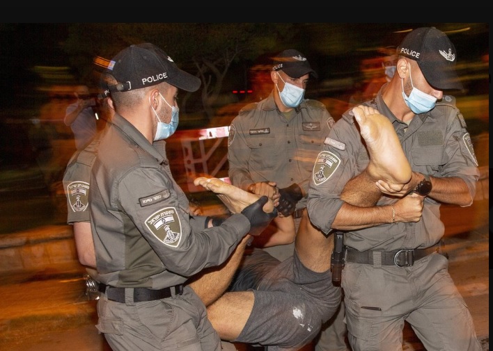 В Ізраїлі поліція водометами розігнала акцію протесту проти прем’єра