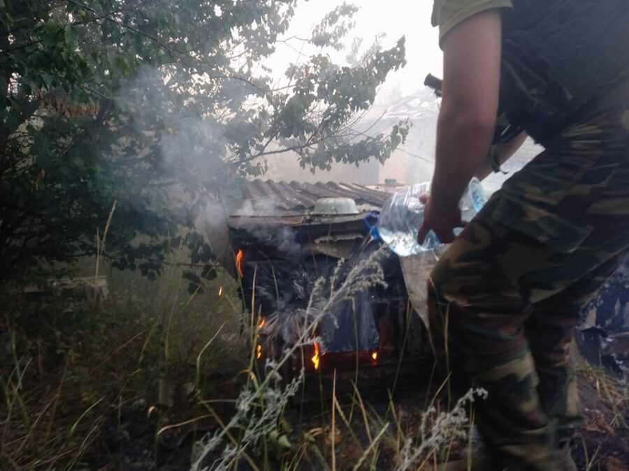 На Донеччині у Зайцеві спалахнула пожежа внаслідок обстрілу бойовиків — ЗМІ 