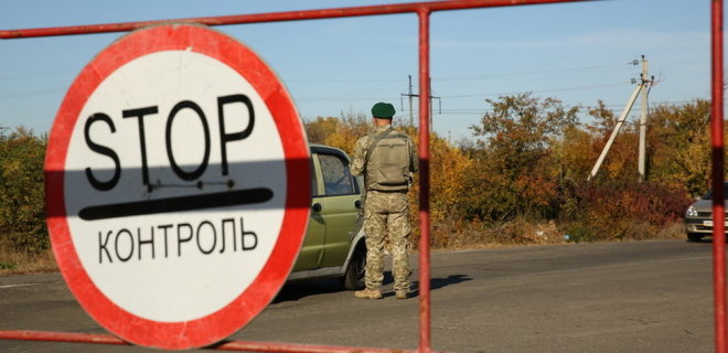 ФСБ Росії заявила, що не випускатиме кримчан без російського паспорту з півострова: як будуть працювати нові правила?