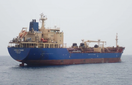Біля Нігерії пірати атакували танкер, на якому могли бути українці