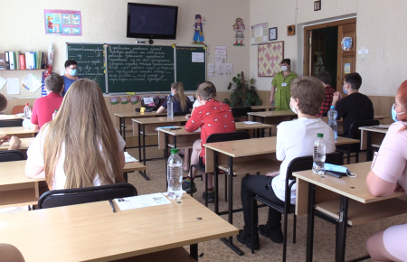 115 учнів з окупованої території Луганської області складатимуть ЗНО у додаткову сесію