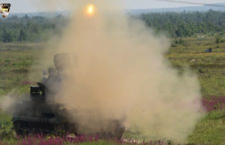 Противопехотную мину, на которой подорвались украинские военные, забросили дистанционно — командование ООС