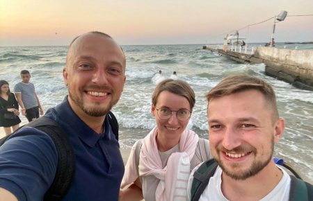 «Найкращий світанок у житті» — журналісти, яких вислали з Білорусі, вночі прилетіли в Одесу