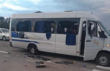 На Харьковщине обстреляли автобус, в котором находились представители ОО «За життя»  —  полиция